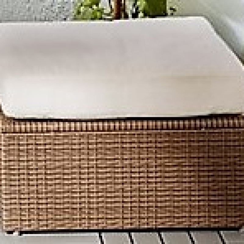 Tahiti Ottoman 26x26x17H